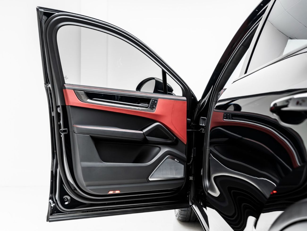 Porsche Cayenne Title - The BEST Ramadan offer in the UAE - Limited Time Only! 2024 Porsche Cayenne Turbo GT, Februa