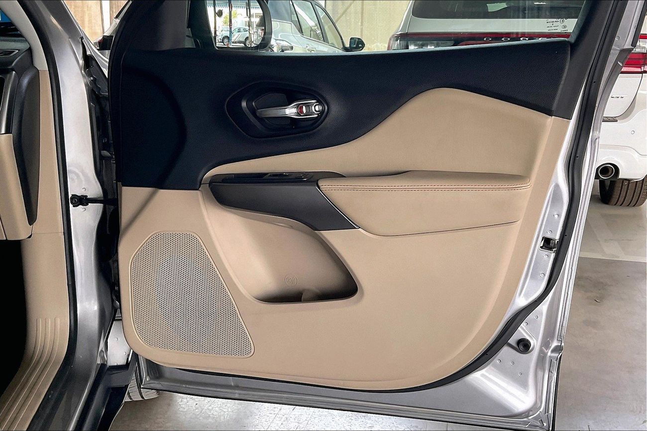 Jeep Cherokee Sport | upto AED 20,000 Ramadan Discount | Guaranteed Warranty | 0 Down Payment