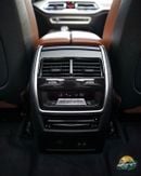 BMW X7 M50i