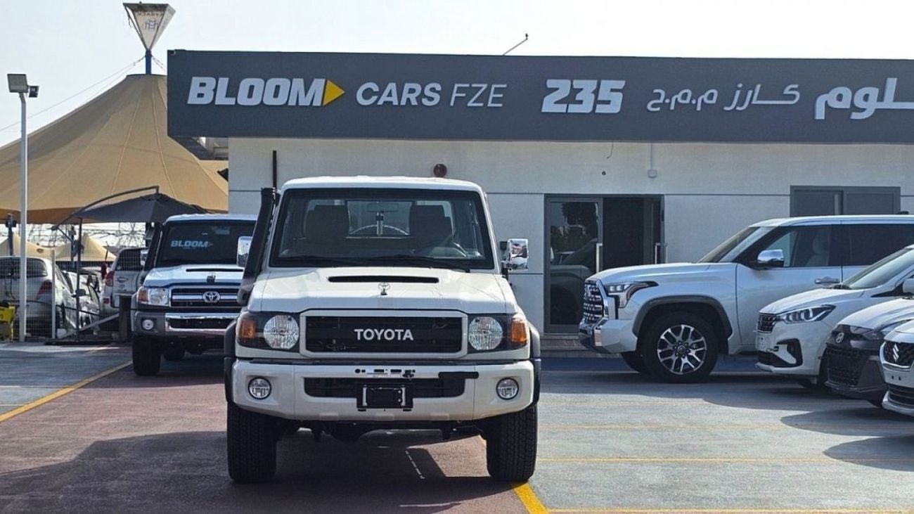 Toyota Land Cruiser Pick Up Toyota Landcruiser 70Series LX V8 4WD 4 DOORS PICKUP(EXPORT &LOCAL)
