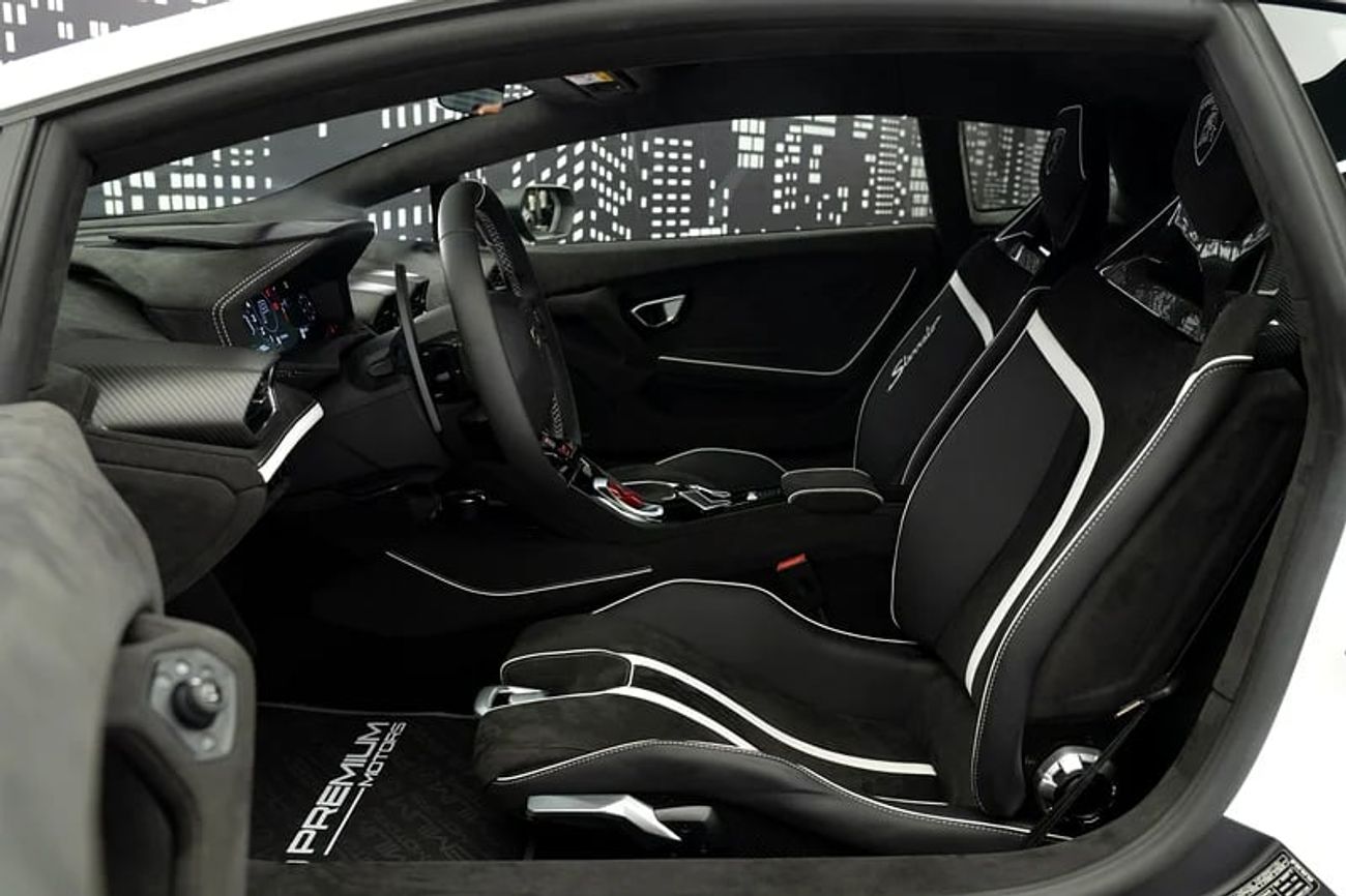 Lamborghini Huracan STERRATO 5.2L V10