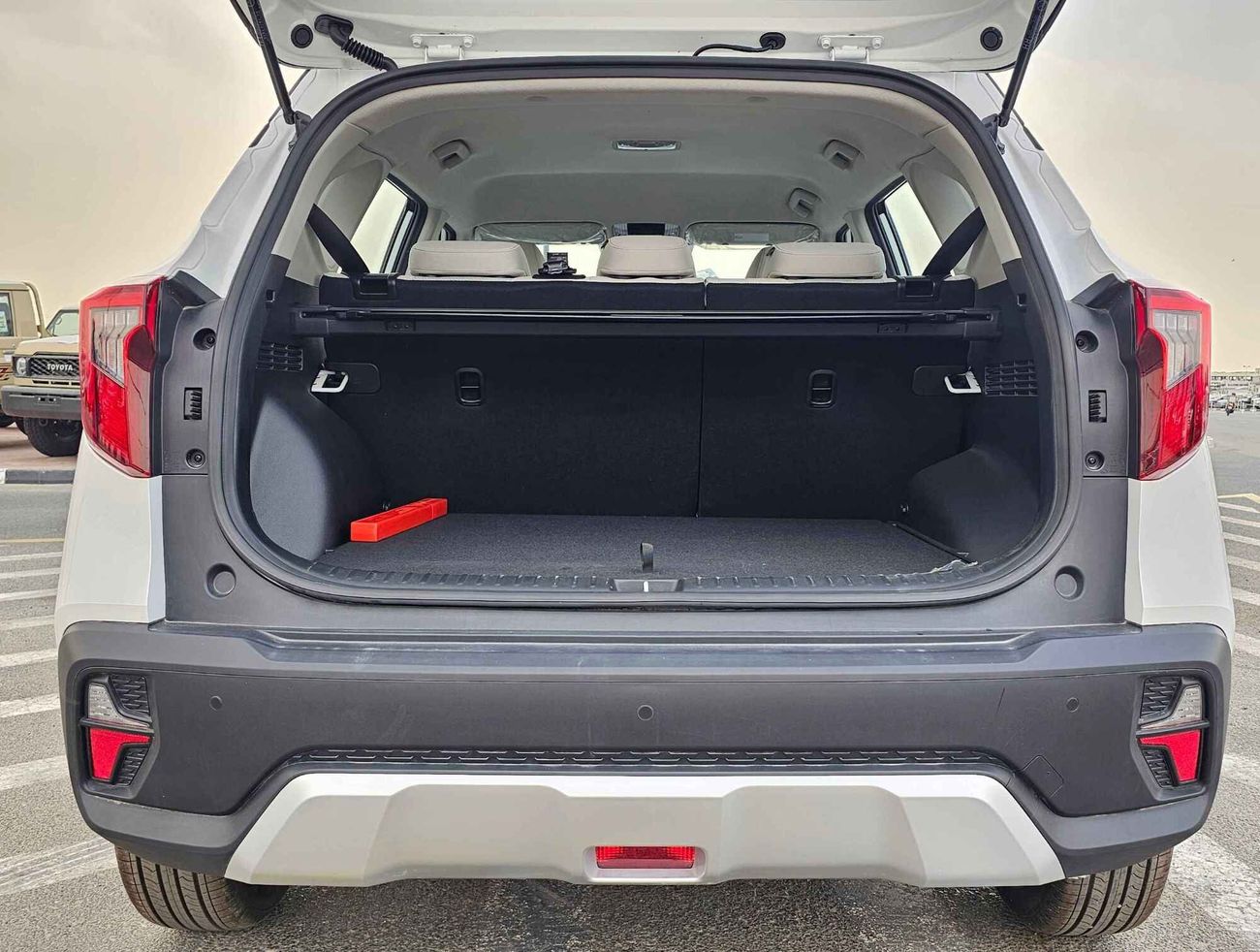 Kia Seltos 1.5L V4 / DVD+CAMERA / PUSH START (CODE #  67972)