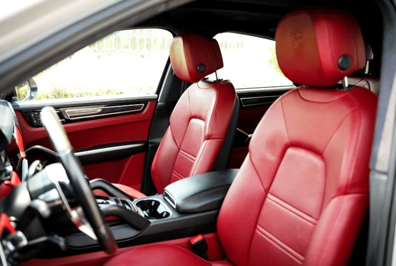 بورش كايان GTS Coupe