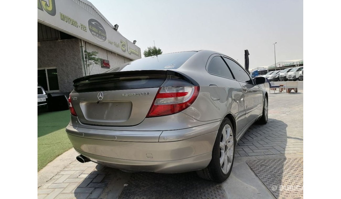 مرسيدس بنز C 320 مرسيدس 320 خليجي موديل 2005 6سلندر بحالي جيدة