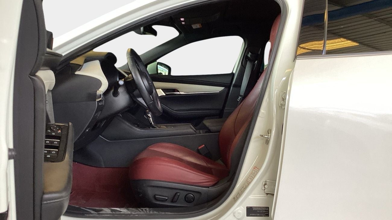 Mazda 2 2.0 INTENSE AUTO | Guaranteed Warranty | 0 Down Payment