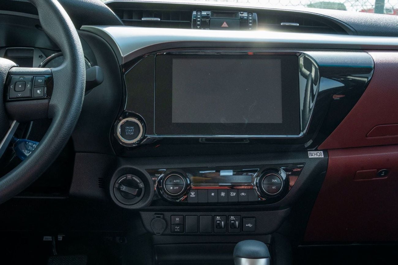 تويوتا هيلوكس 2026 Toyota Hilux DC 2.7L petrol AT