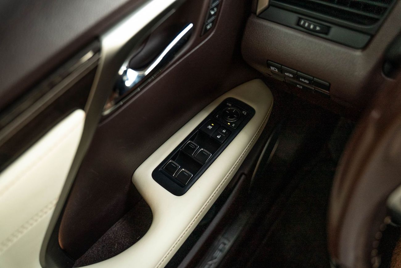 لكزس RX 350 Platinum 3.5L (296 HP)