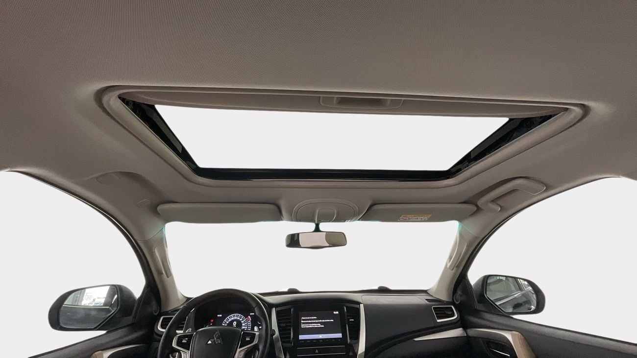 ميتسوبيشي مونتيرو سبورت GLS Top | شامل الضمان | 0 ﺪﻔﻋﺓ ﺃﻮﻟﻯ