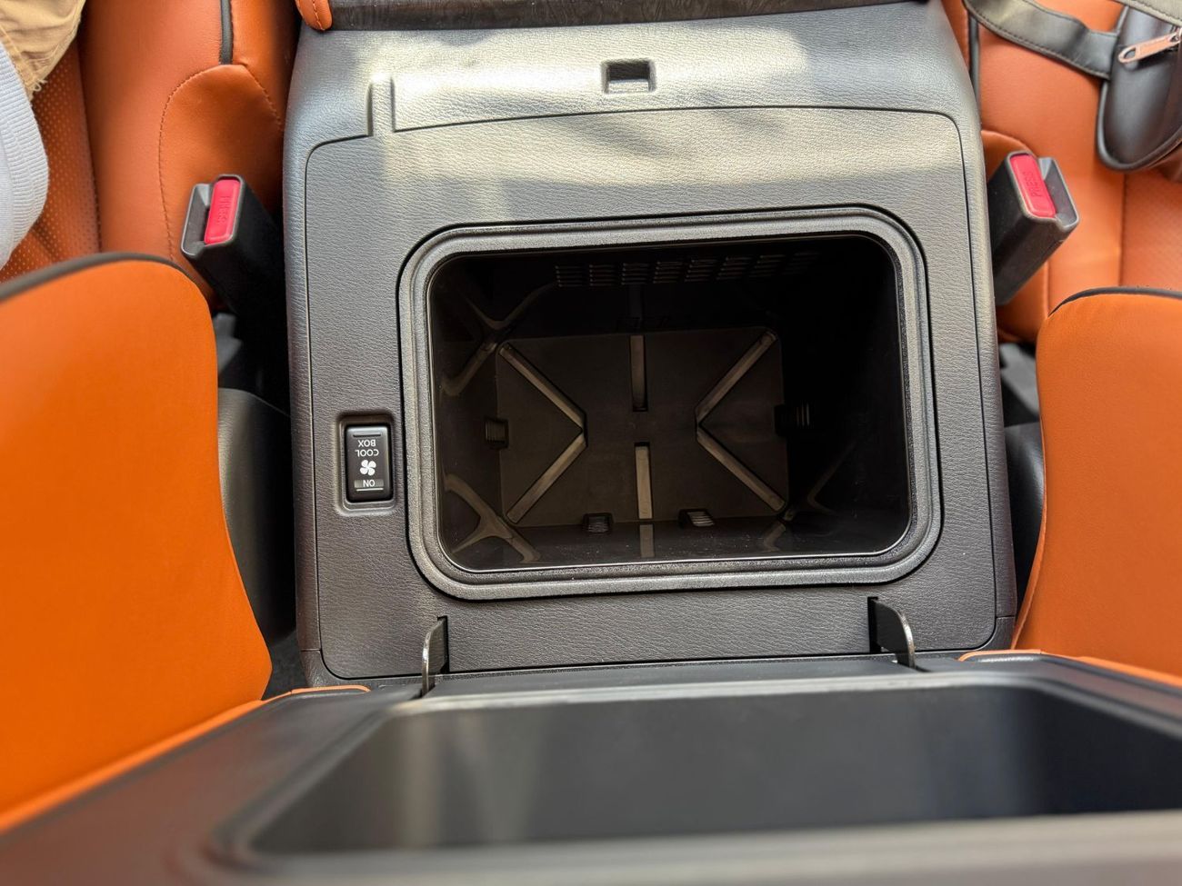 نيسان باترول نيسان باترول بلاتينيوم V8 موديل 2024 – رمادي | صفر كيلومتر | فل أوبشن