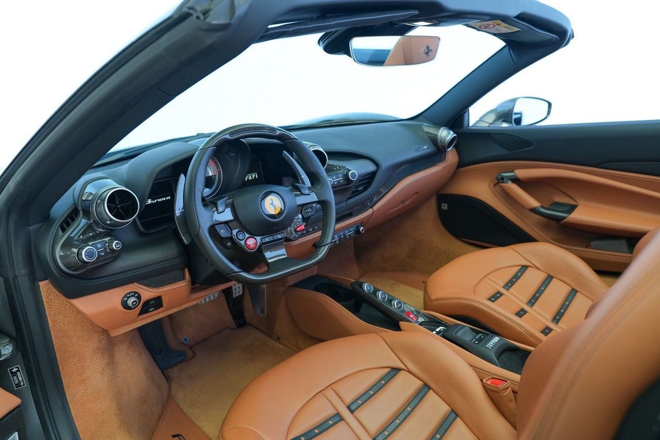 Ferrari F8 Spider STD