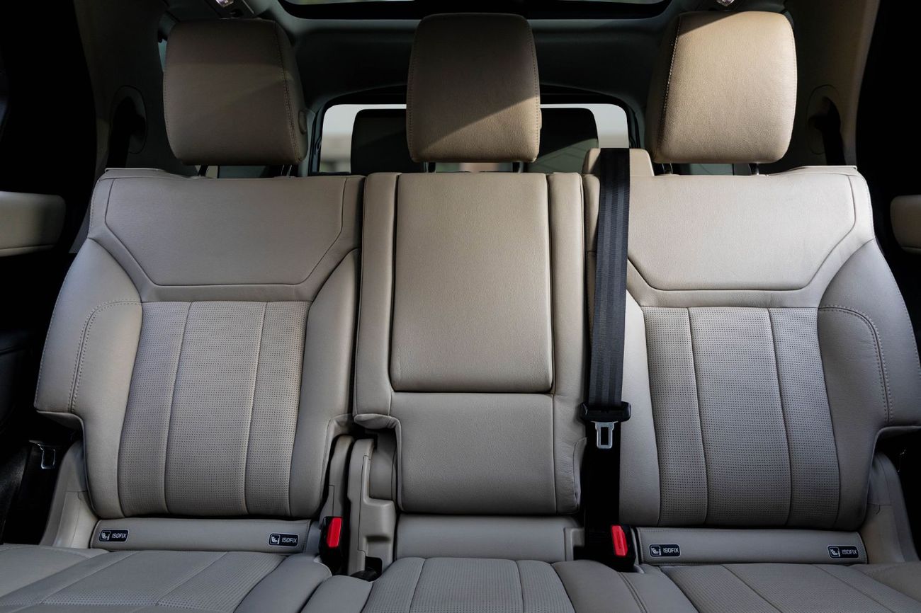 Land Rover Discovery HSE | 2,409 P.M  | 0% Downpayment | IMMACULATE CONDITION!