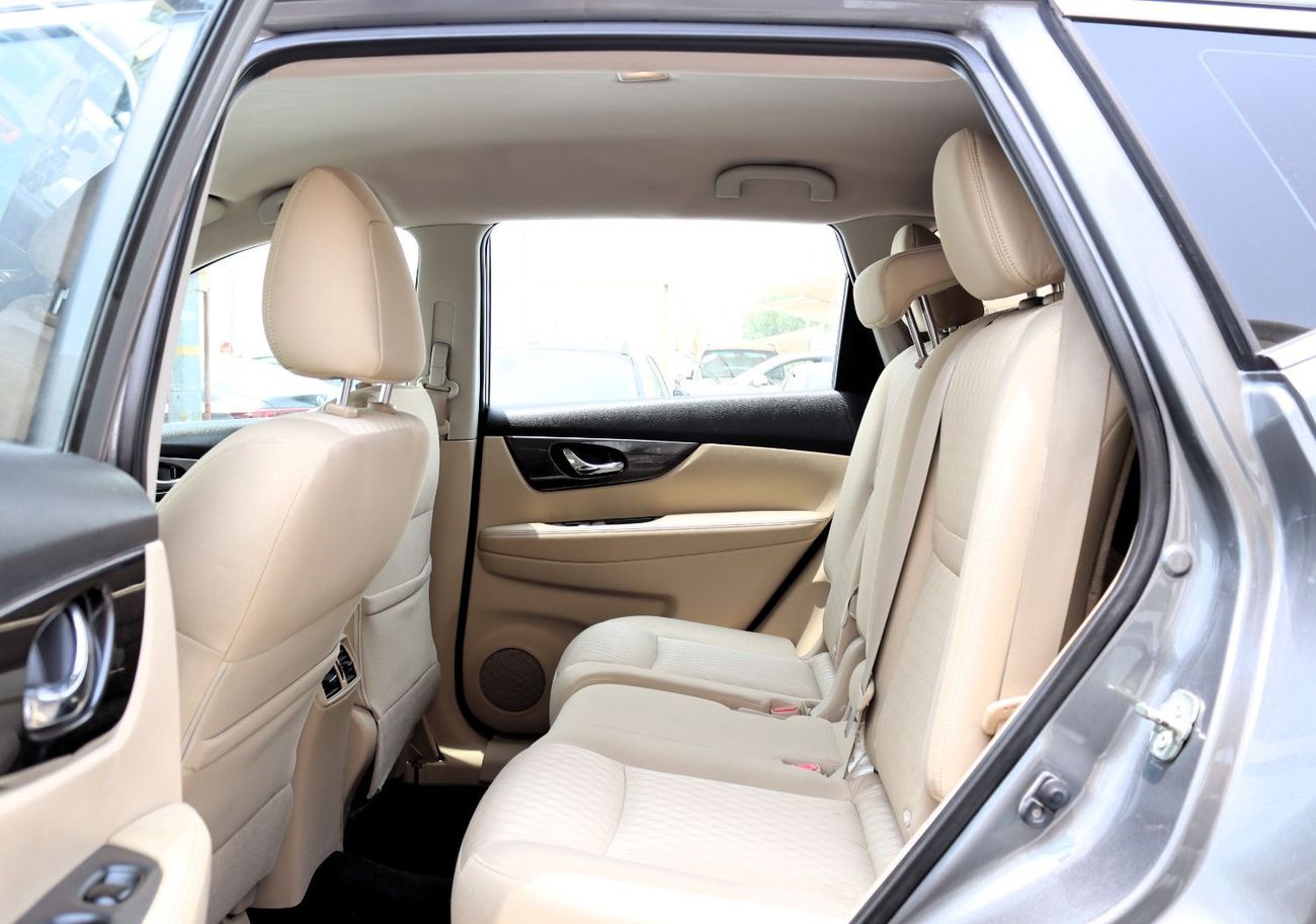 Nissan XTrail ACCICENTS FREE - GCC - PERFECT CONDITION INSIDE OUT - BASE