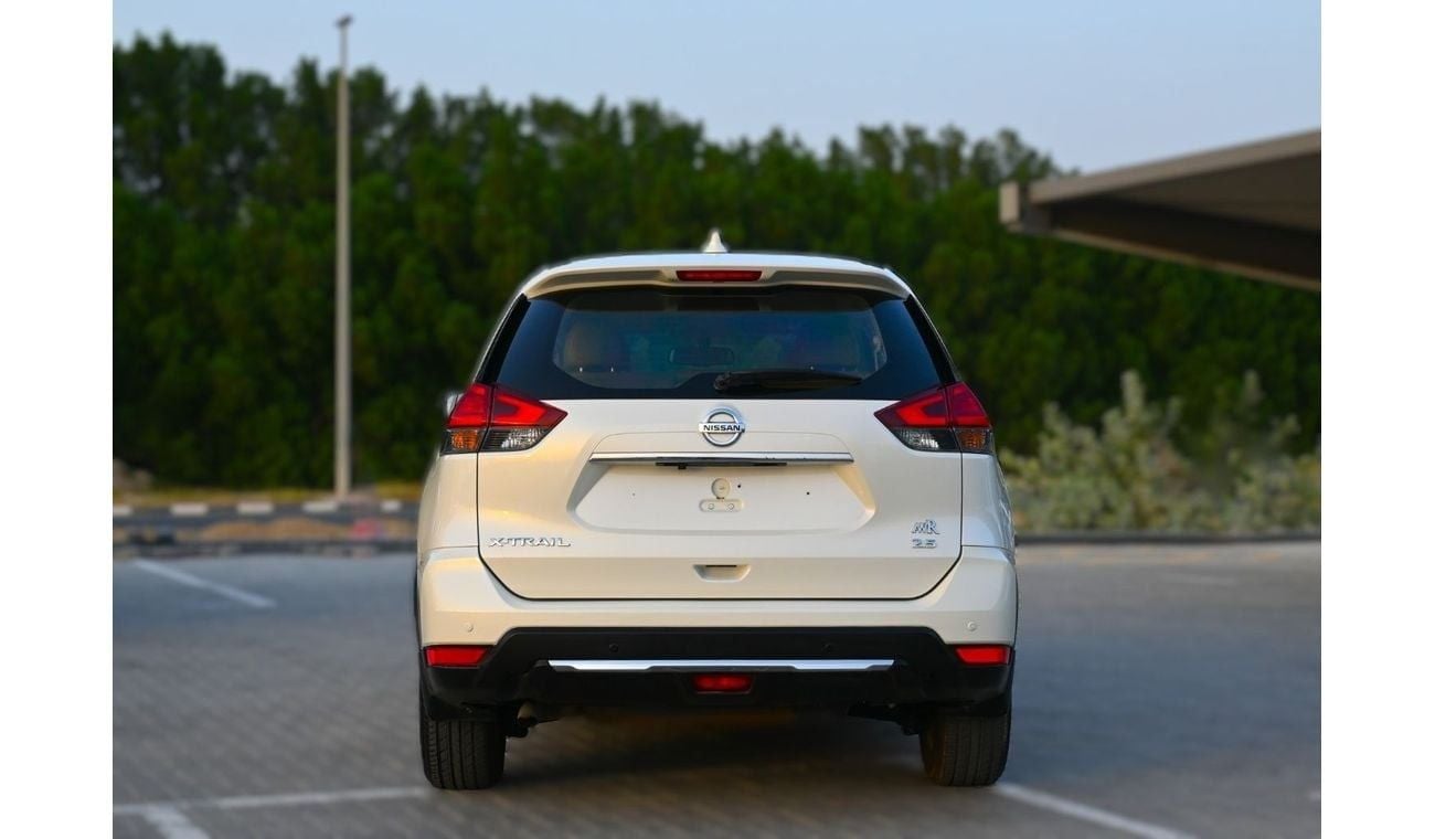 Nissan XTrail Nissan X-Trail 2018 GCC in excellent condition, inside and out
