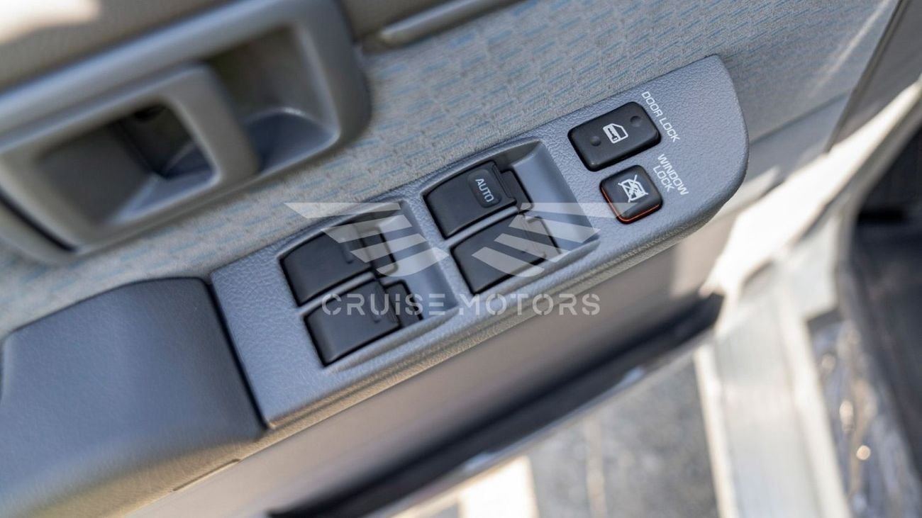 Toyota Land Cruiser 70 LC 76 - Manual - 4.2L - Diesel - Hard Top - Four Wheel Drive - 9 seats - 5 Door