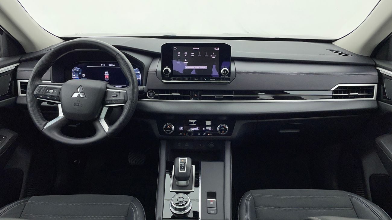 Mitsubishi Outlander HL SYNTHETIC LEATHER SEATS WITH SUNROOF 2.5 | Zero Down Payment | Free Home Test Drive