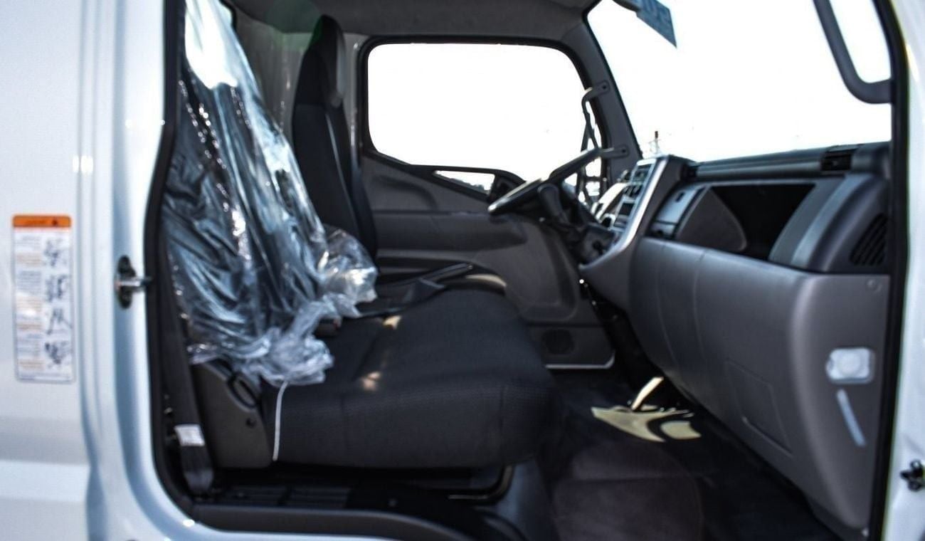 Mitsubishi Fuso Canter Brand New Mitsubishi Canter Cargo With ABS 4.2L M/T 4WD Diesel|WHite/Black|CANTERCHASSIS-170-ABS|