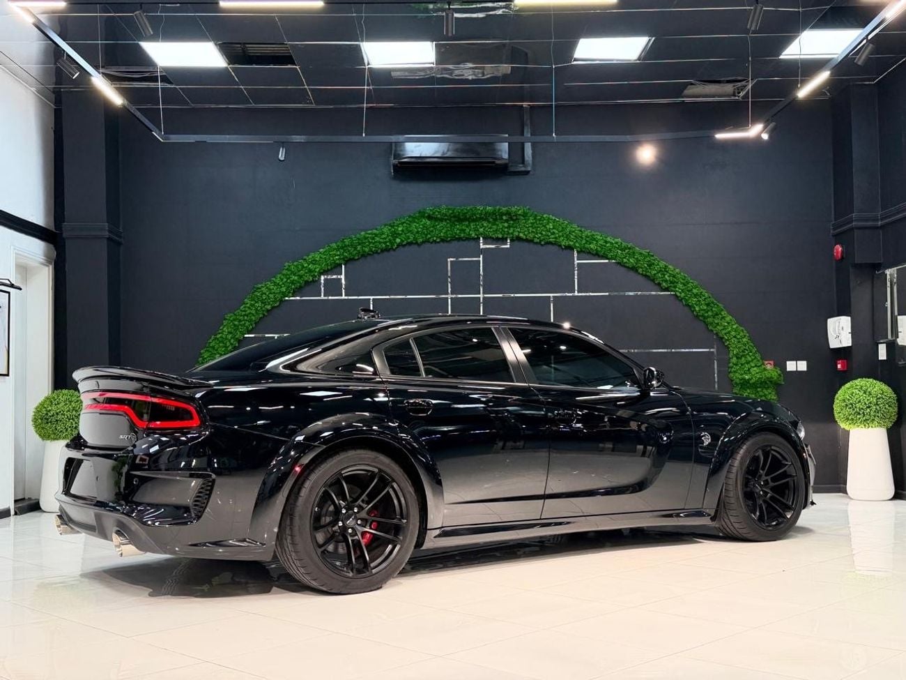 Dodge Charger SRT Hellcat 6.2L (707 HP)