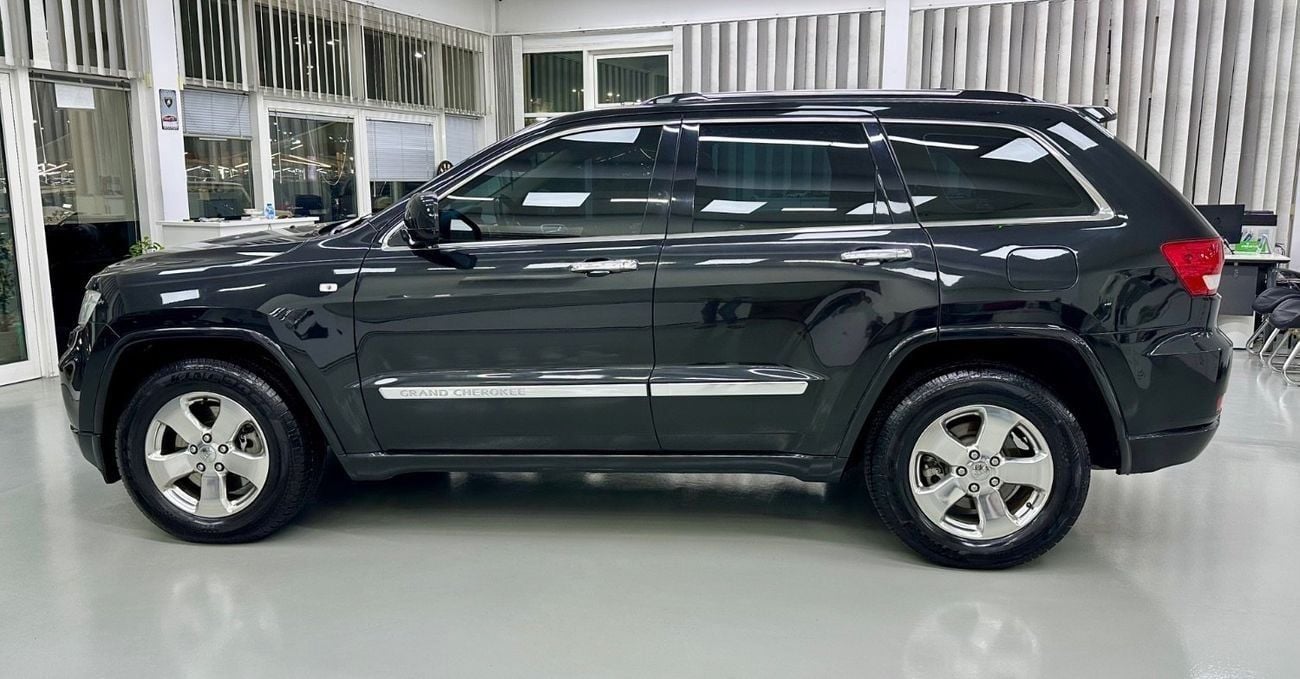 Jeep Grand Cherokee Limited 5.7L (360 HP)
