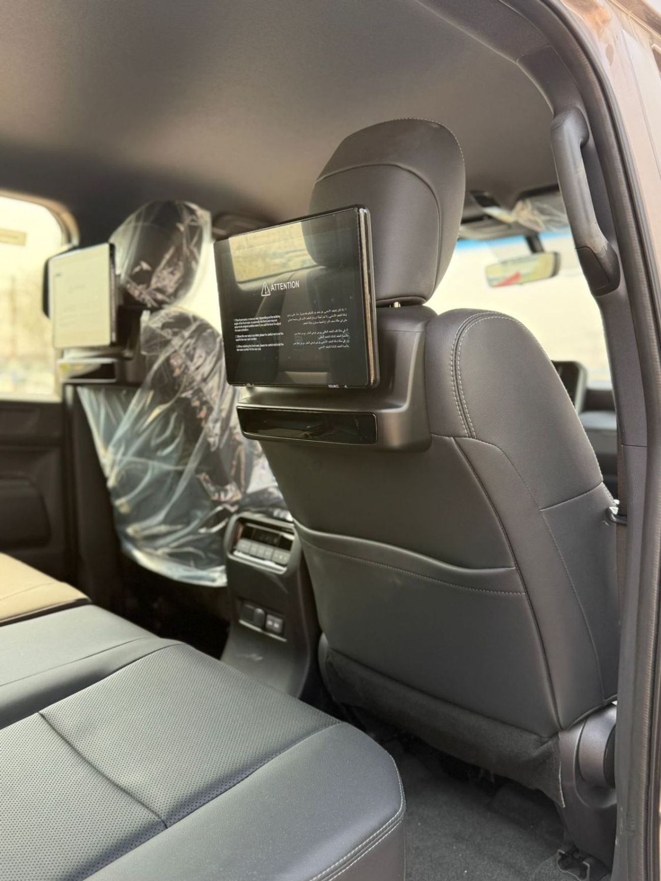 تويوتا برادو Toyota Prado 2.7L Petro engine LHD 8 seaters ,European specs export to Nigeria