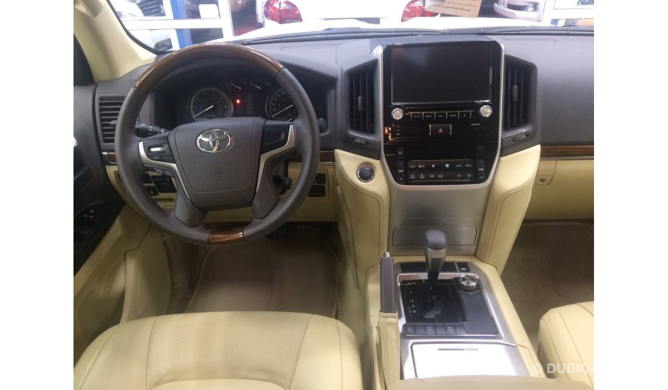 Toyota Land Cruiser GXR V8, 2016 , Inclusive VAT