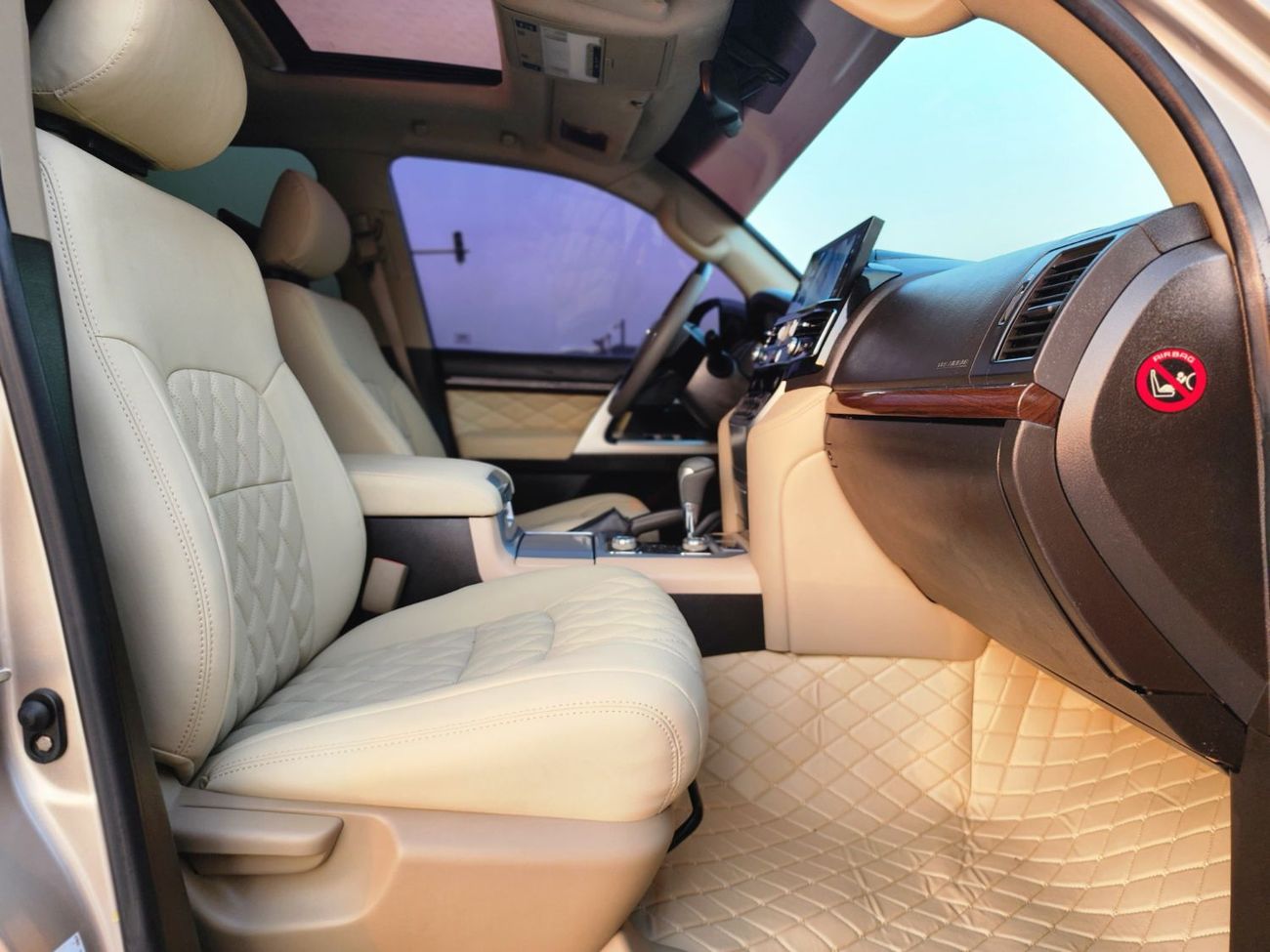 Toyota Land Cruiser GXR V8 MODEL 2010 UPGRADE 2024