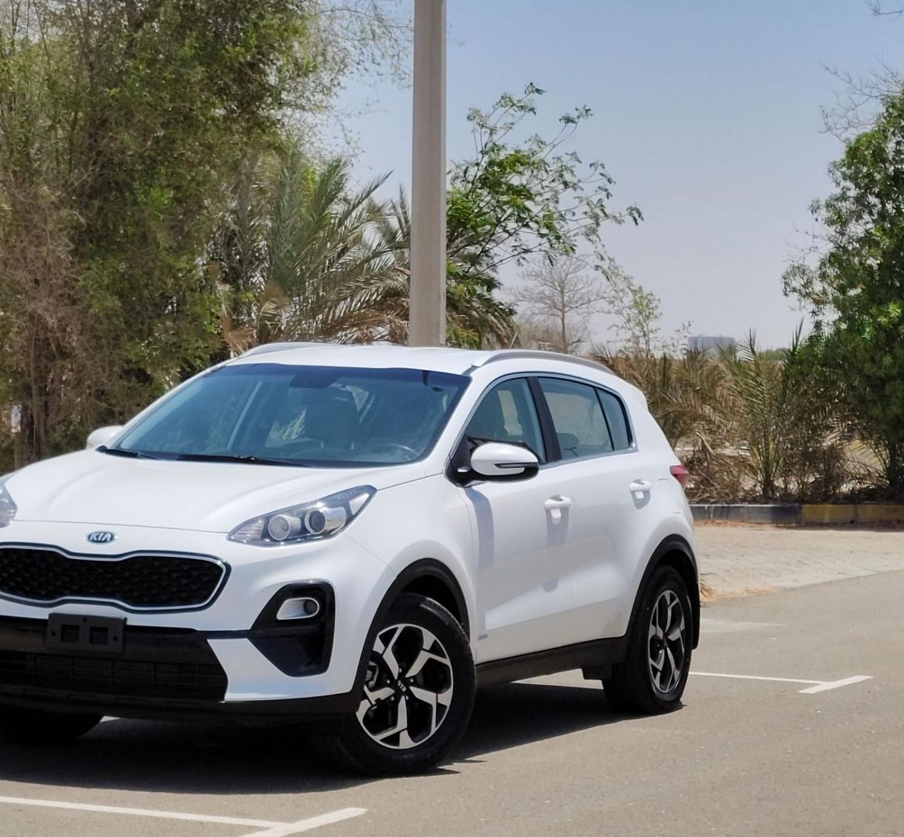 Kia Sportage LX Top 2.4L 790-Monthly l GCC l Cruise, Camera, GPS l Accident Free