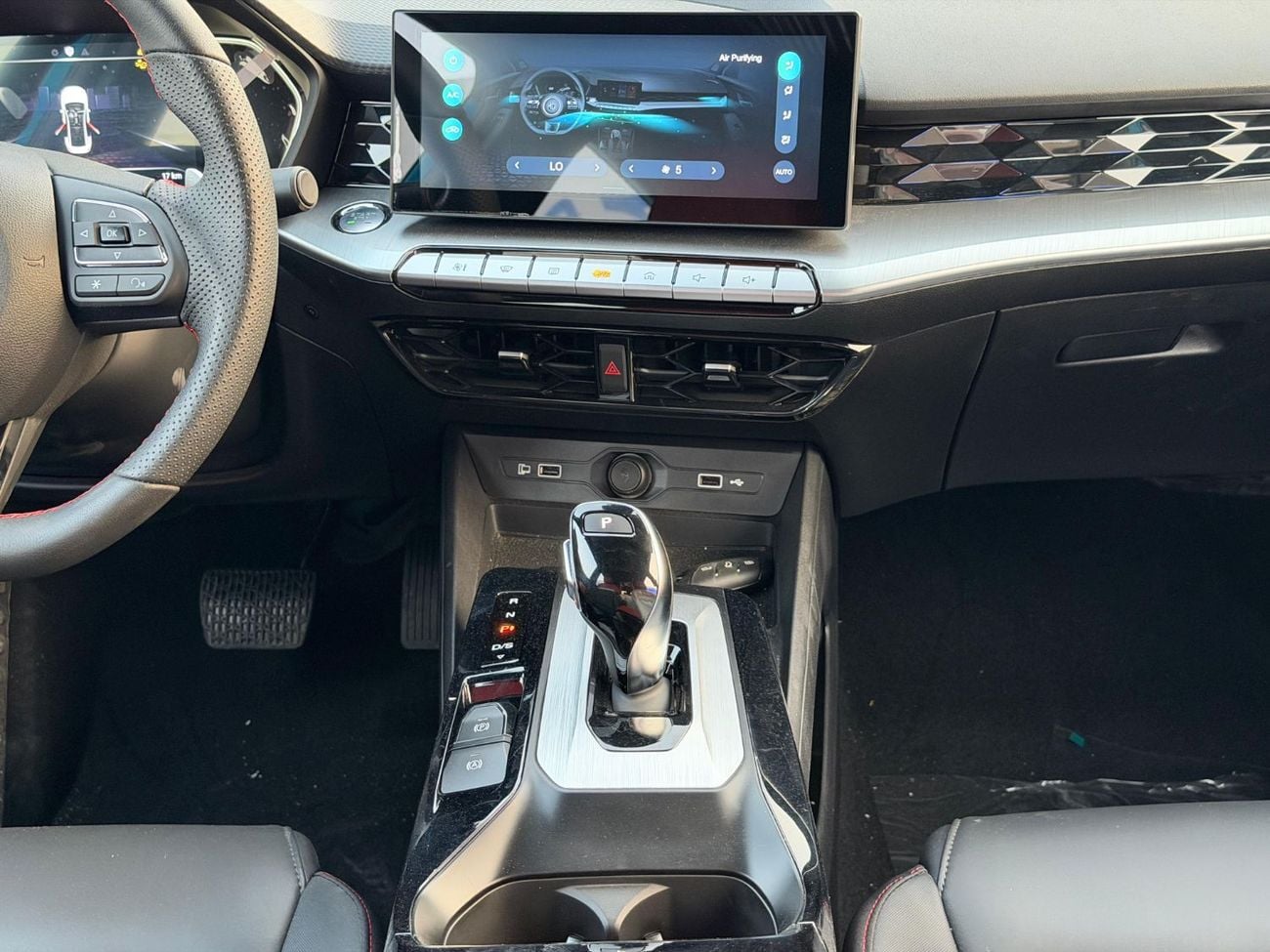 MG GT LUXURY 1.5L Turbo Petrol 2023 Export Price @ 38,500 AED