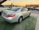 Toyota Camry 4-cylinder, first owner, two original keys