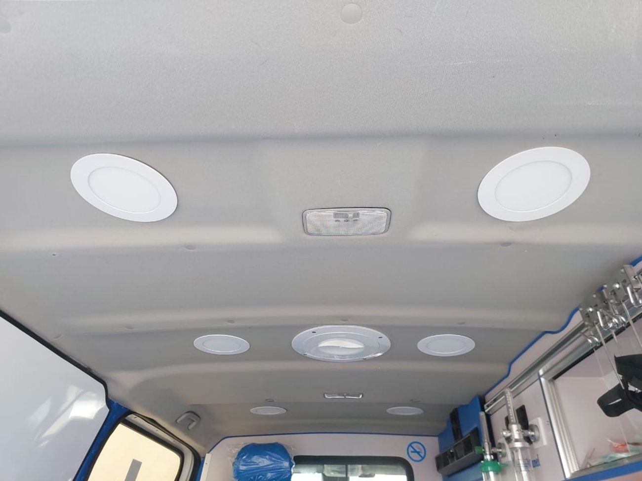 Toyota Hiace TOYOTA HIACE VAN AMBULANCE RHD 2019 MODEL 2.8 L DIESEL AUTOMATIC(PM03504)