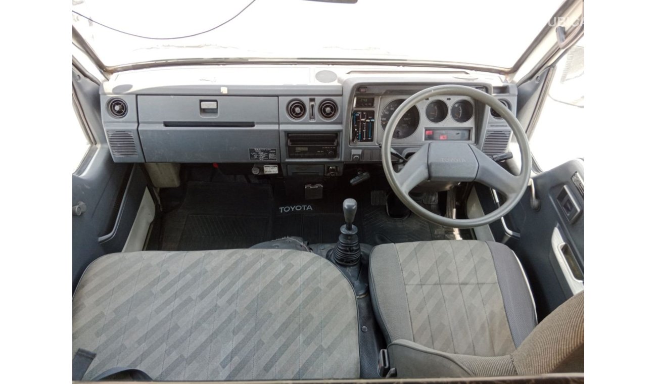 Toyota Dyna TOYOTA DYNA VAN RIGHT HAND DRIVE (PM1295)