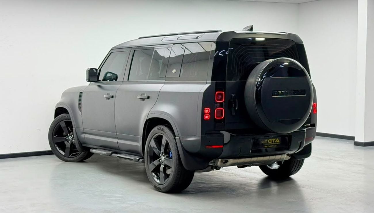 Land Rover Defender 110 HSE P400 2024 Land Rover Defender 110 HSE P400, 2029 LR Warranty + Service Pack, Full LR Service History, GCC