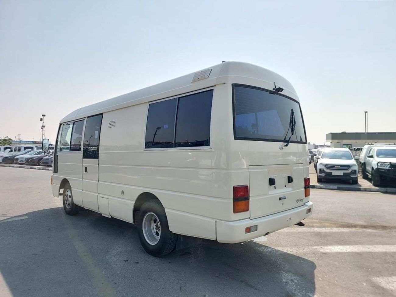 نيسان سيفيليان NISSAN CIVILIAN BUS RHD 1996 MODEL 4.1 L DIESEL MANUAL(PM00562)
