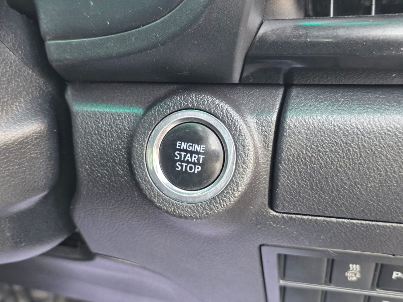 Toyota Hilux HILUX DIESEL 2.8 LITER RIGHT HAND DRIVE FOR EXPORT ONLY