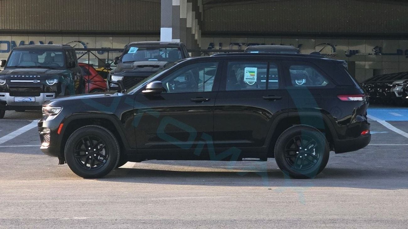 Jeep Grand Cherokee LAREDO 2024 4WD GCC With 4 Years Or 100,000 Km Warranty @Official Dealer