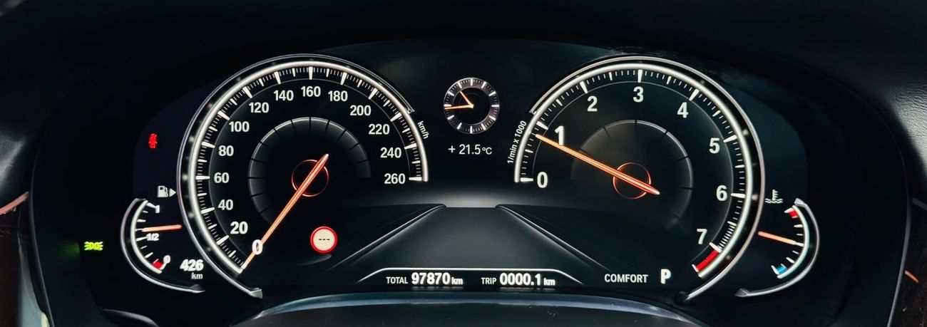 بي أم دبليو 750Li Luxury 4.4L (523 HP)