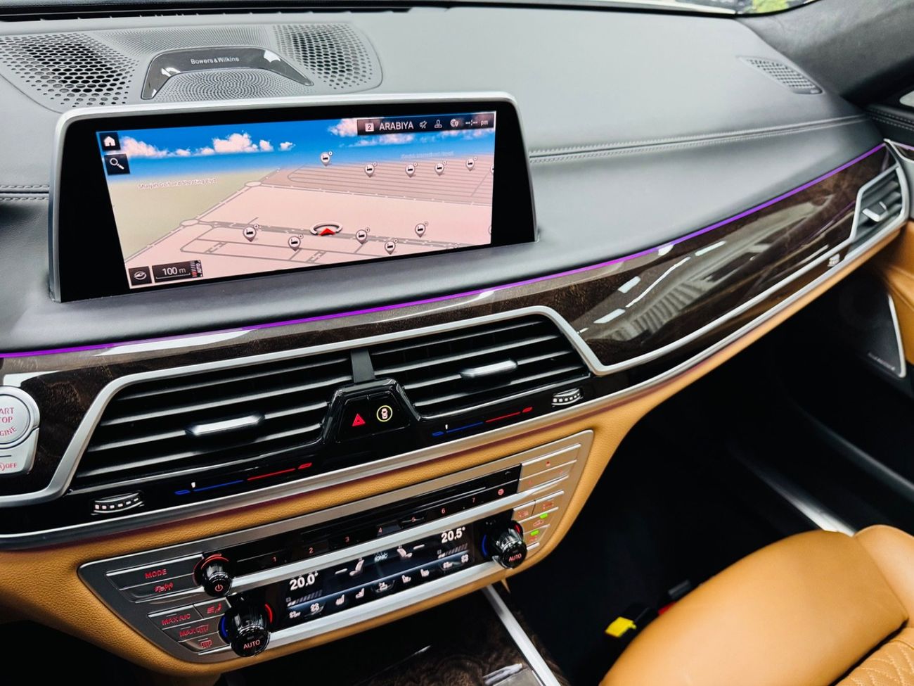 بي أم دبليو 750Li xDrive 4.4L (523 HP)