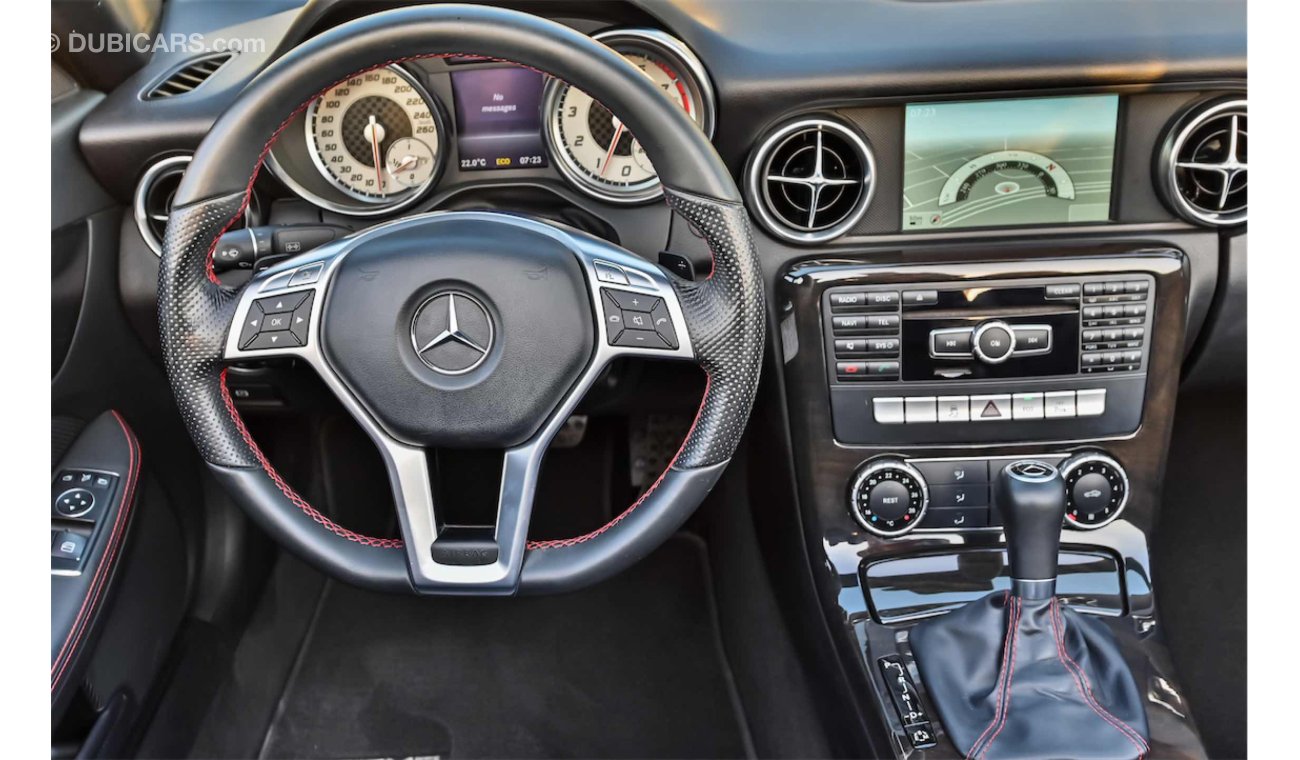 مرسيدس بنز SLK 200 AMG Convertible | 1,758 P.M (4 Years) | 0% Downpayment | Exceptional Condition!