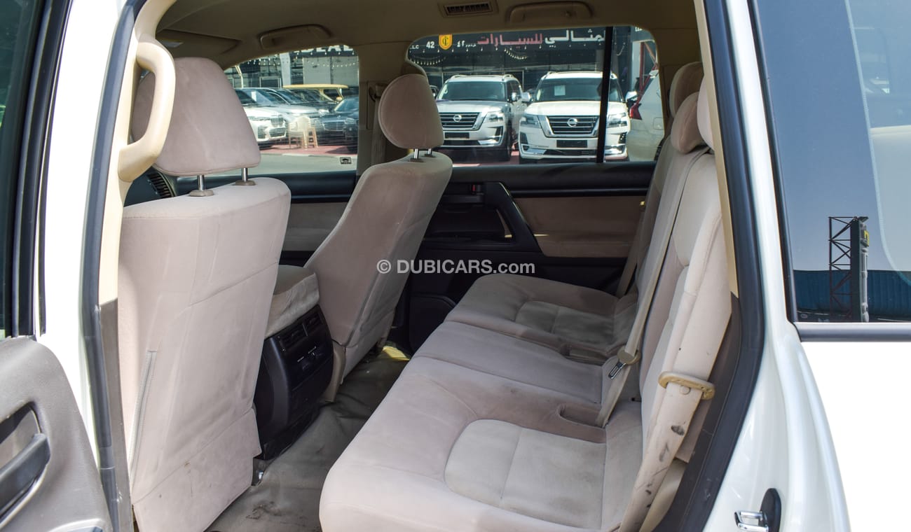 تويوتا لاند كروزر GXR V6