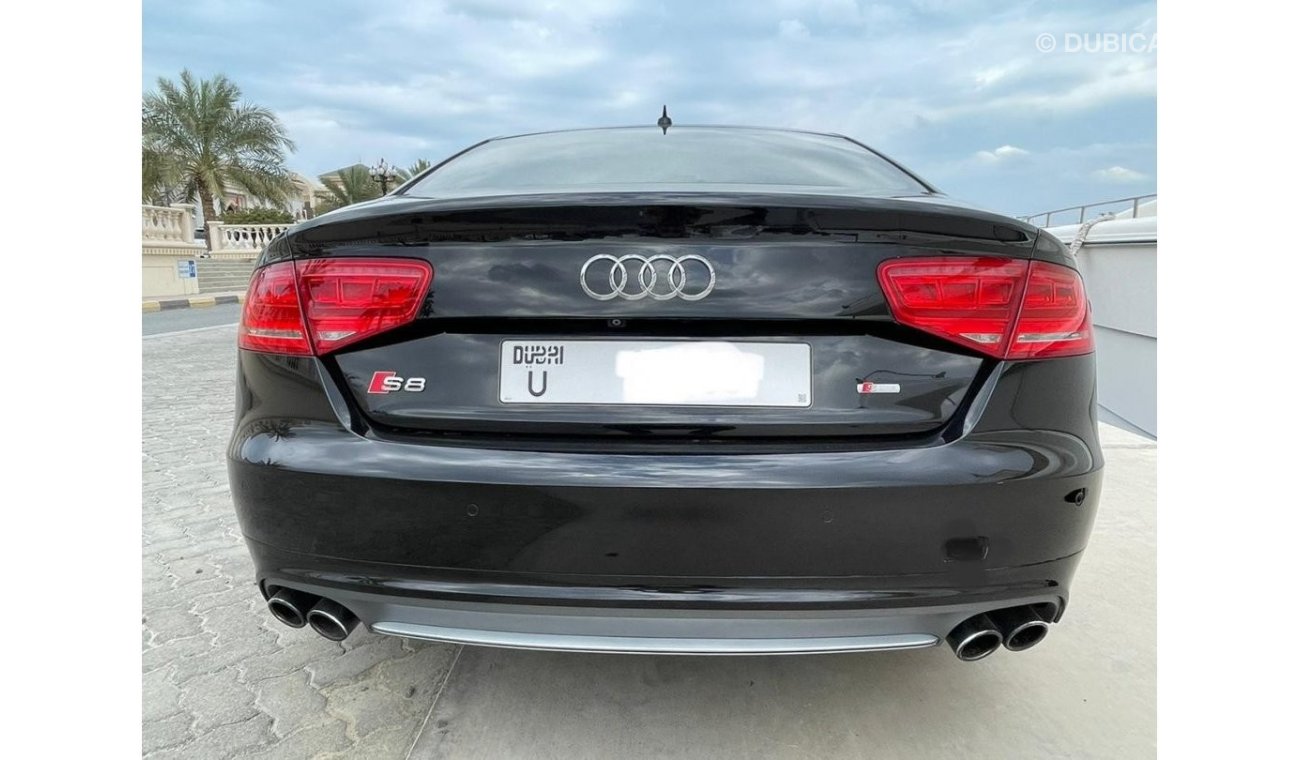 أودي S8 TFSI quattro S-لاين TFSI quattro S-لاين موديل 2013