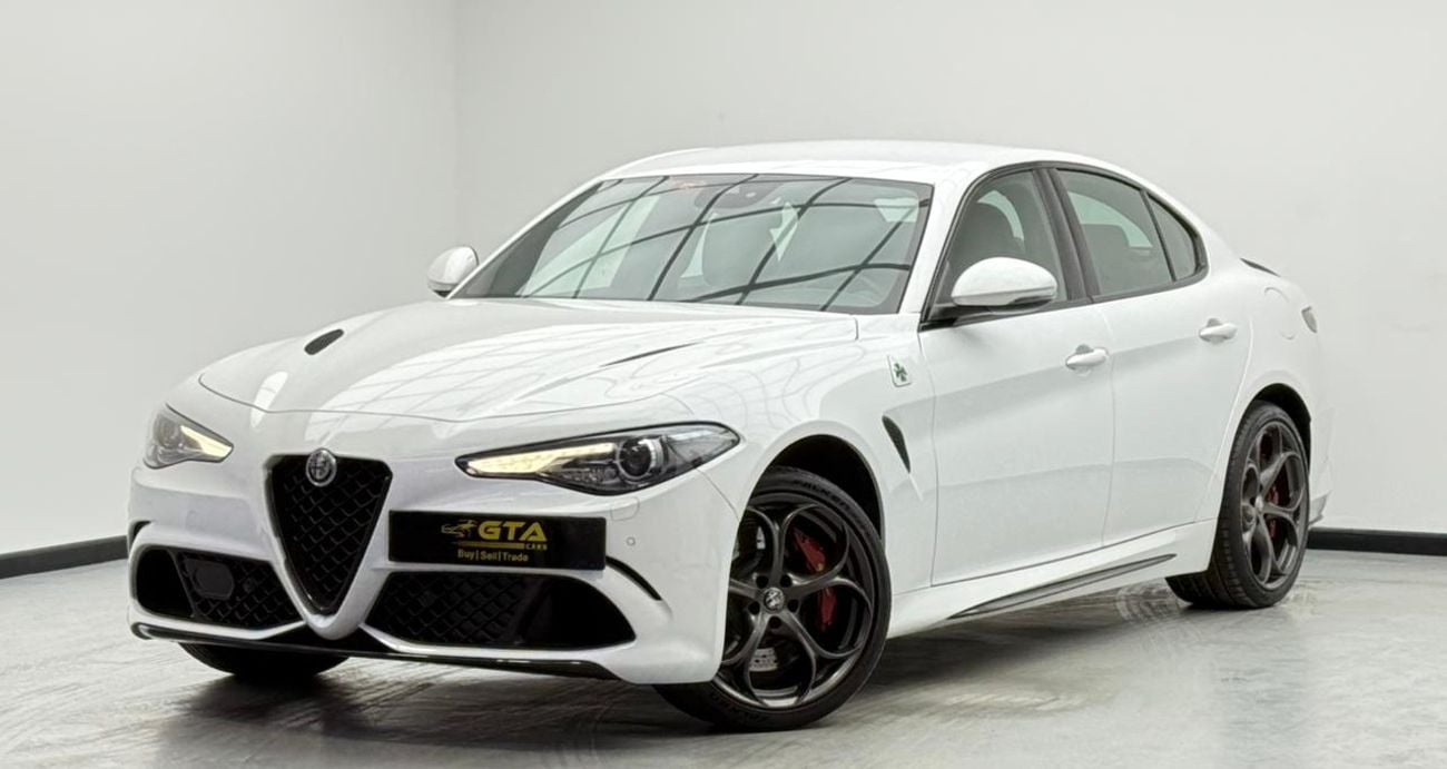 Alfa Romeo Giulia Quadrifoglio 2.9L (510 HP) 2020 Alfa Romeo Giulia ,Gargash Warranty+Service Contract+Full Service Hi