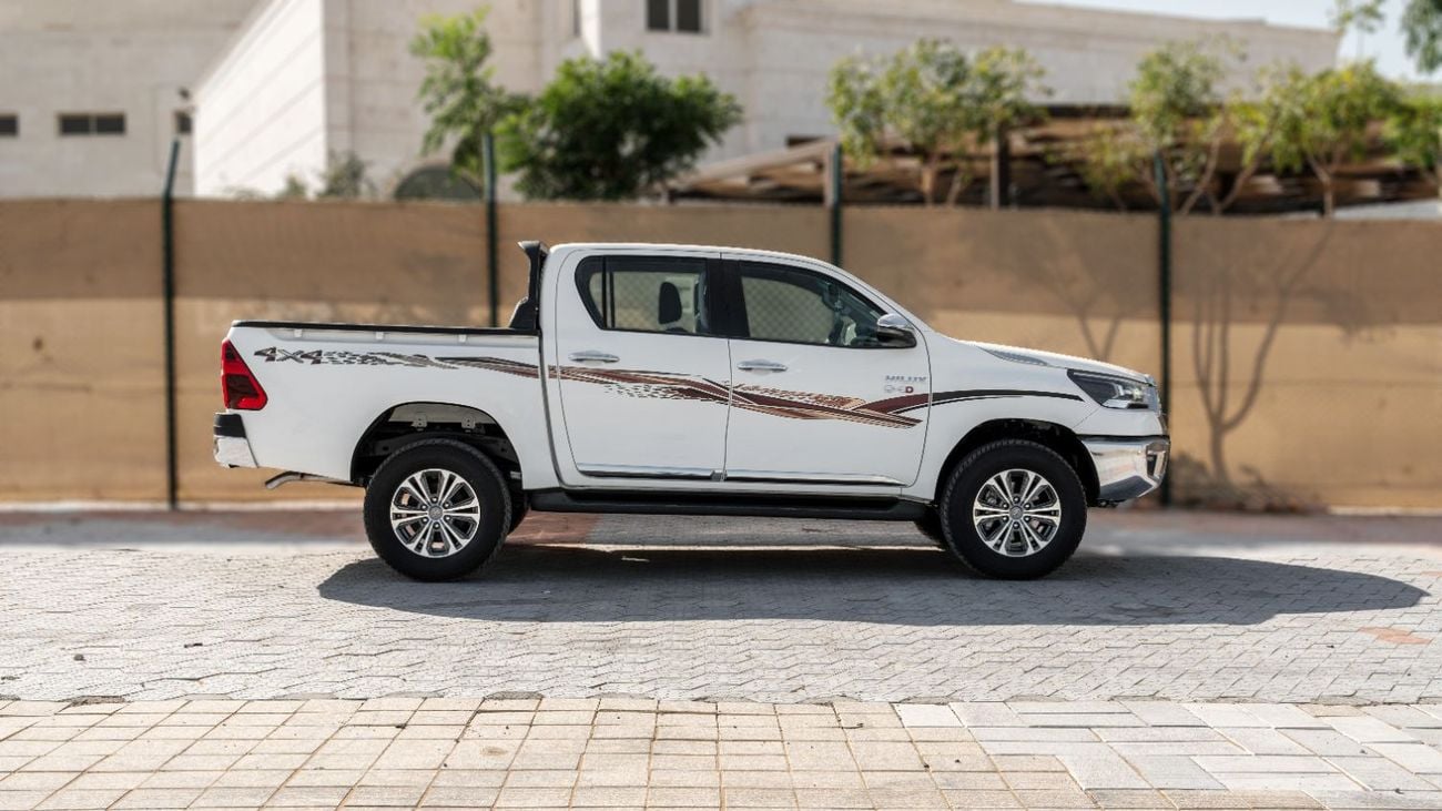 تويوتا هيلوكس SGLX 2026 Toyota Hilux S-GLX 2.8L AT Diesel (White-Red)