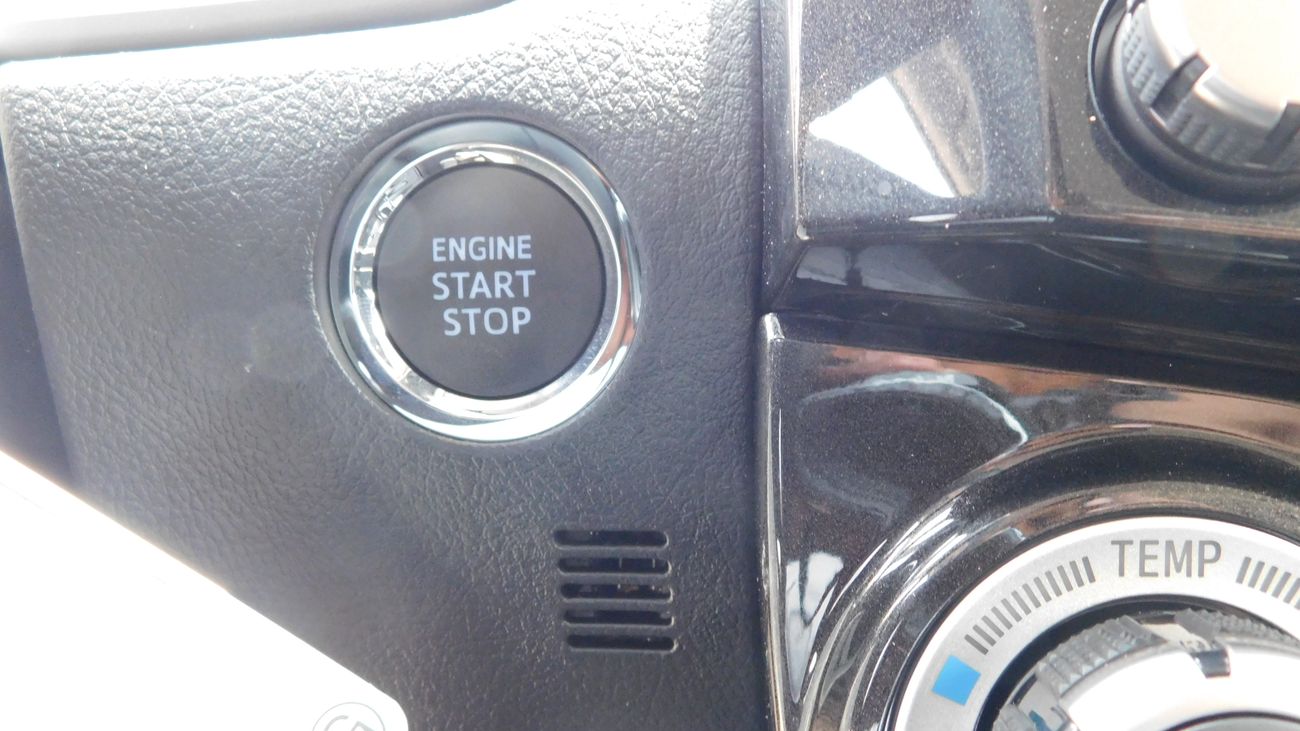 Toyota 4Runner LIMITED V6 4.0L PETROL 7 SEAT AUTOMATIC