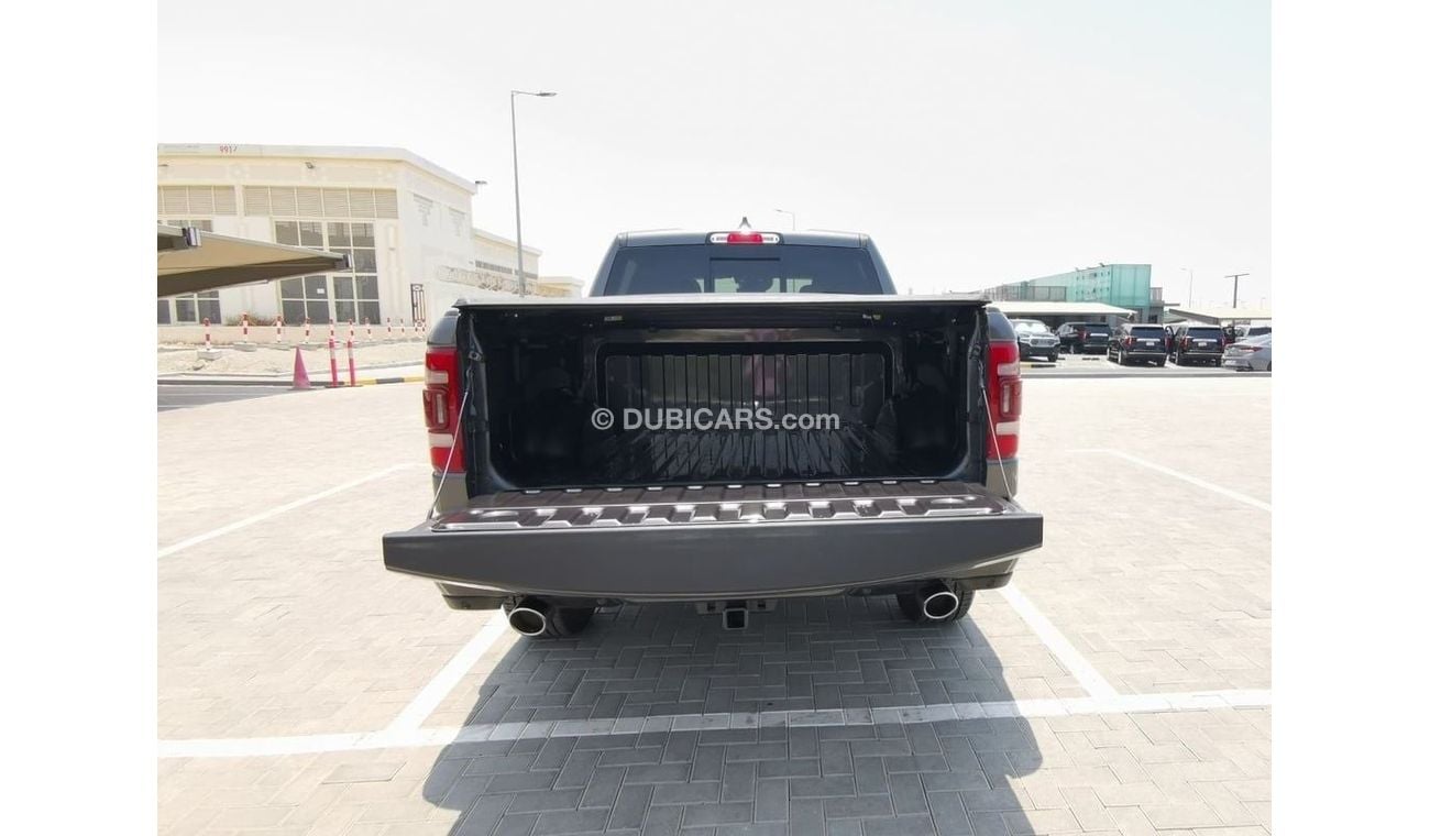 RAM 1500 Dodge RAM Laramie - 2022 - Grey