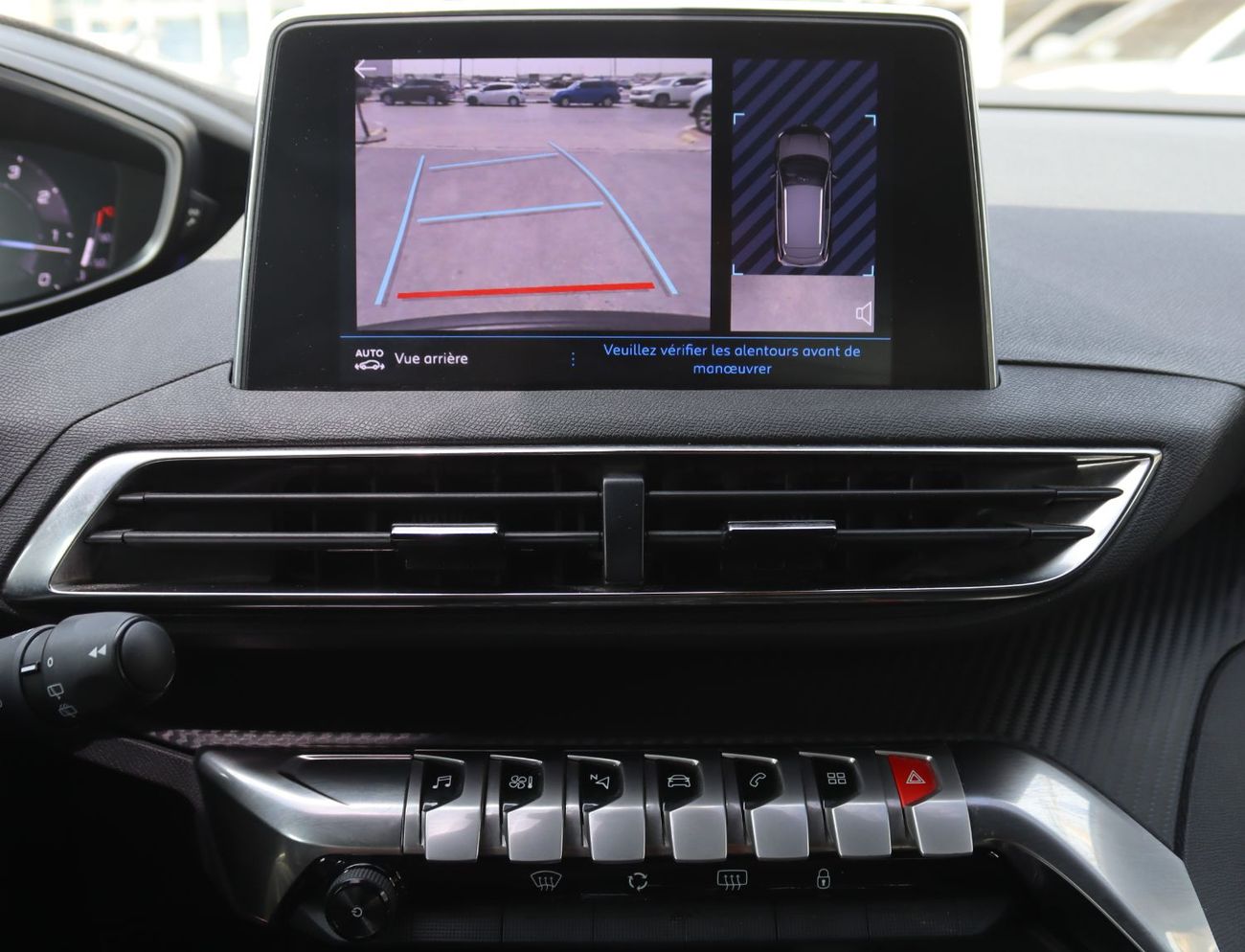 بيجو 3008 بيجو 3008 خليجى بحاله ممتازه محرك 1.6 سى سى وممشى 44000 كم وسعر 52000  درهم