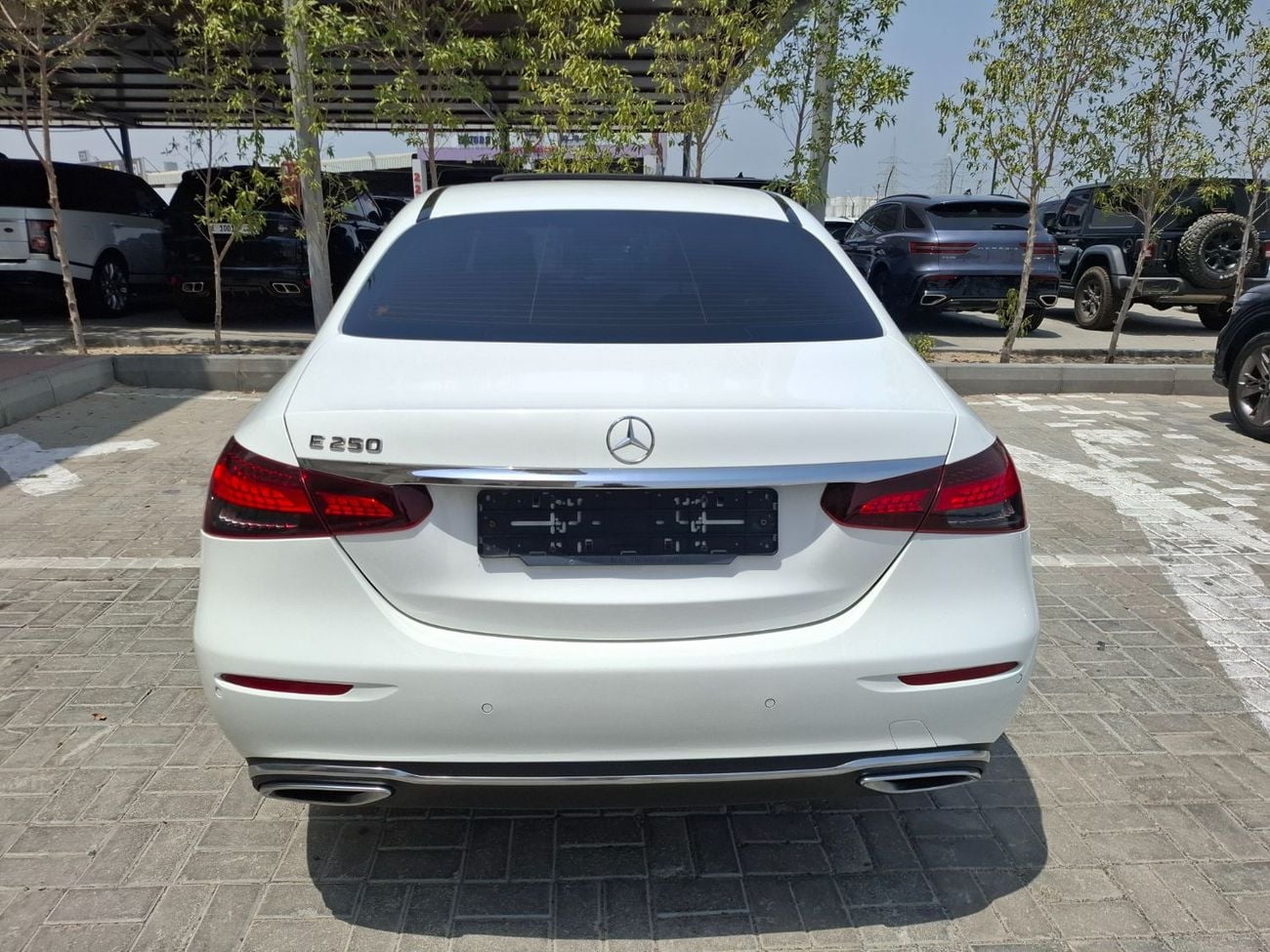 Mercedes Benz E250 STANDARD