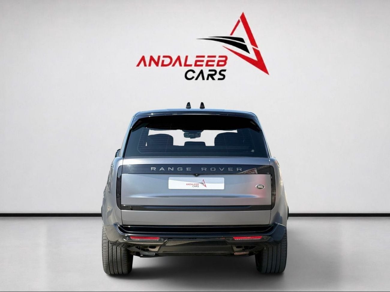 لاند روفر رينج روفر AED 10,240 P.M | 0% DOWN PAYMENT | RANGE ROVER VOGUE AUTOBIOGRAPHY | 4.4L TWIN-TURBO V8 – 523 HP | F
