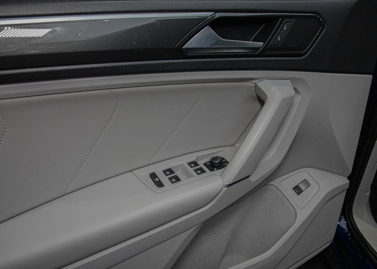 فولكس واجن تيجوان SEL 2.0L