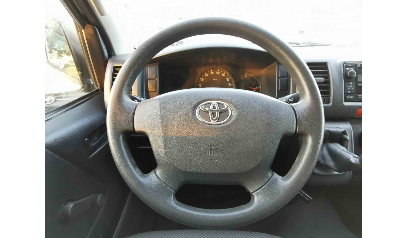 Toyota Hiace 2.7L PETROL, 15" TYRE, MANUAL GEAR BOX, XENON HEADLIGHTS (LOT # 6283)