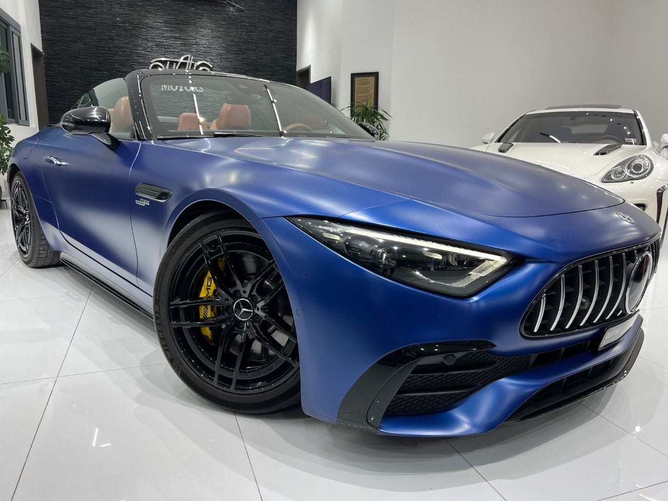 مرسيدس بنز SL 43 AMG STD