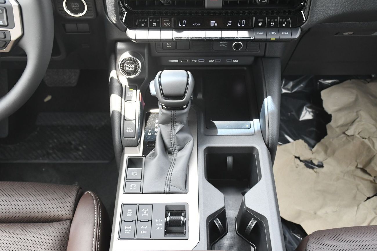 تويوتا برادو 2.4L Adventure  Petrol Full Option GCC (Ready Stock)